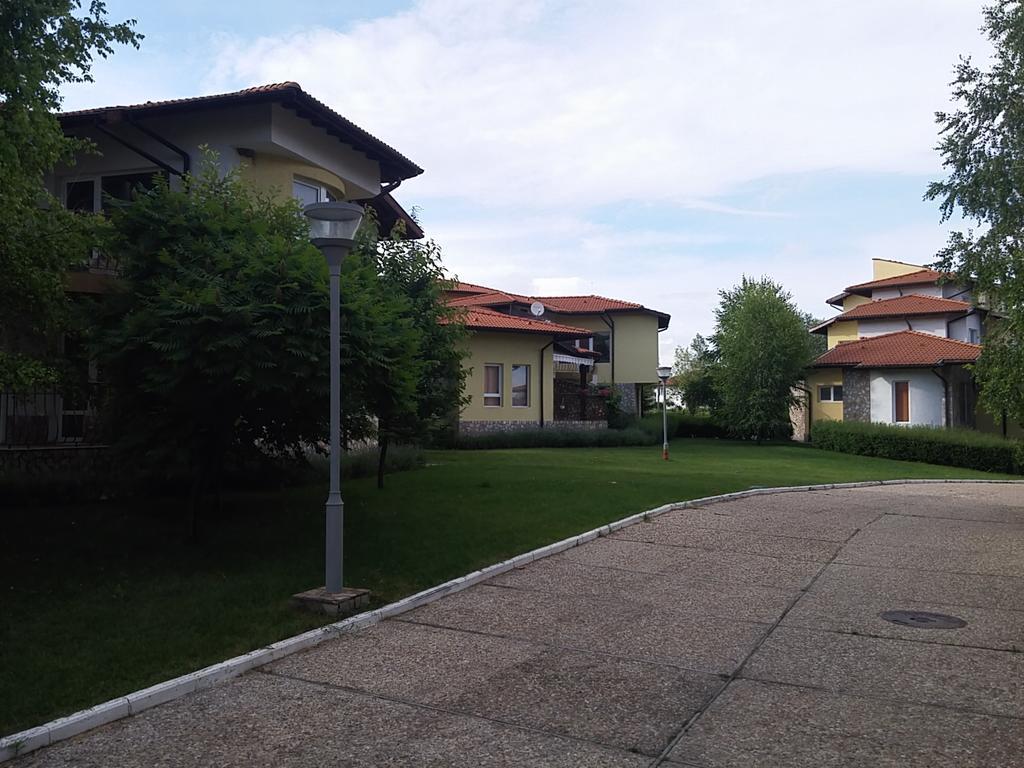 Black Sea Royal Villa 罗格其维 外观 照片