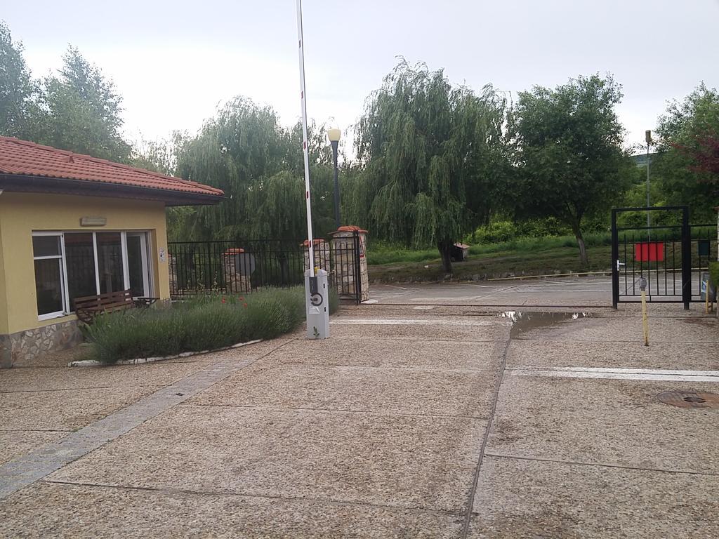 Black Sea Royal Villa 罗格其维 外观 照片