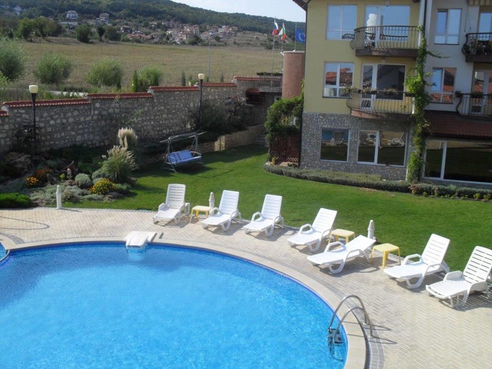 Black Sea Royal Villa 罗格其维 外观 照片